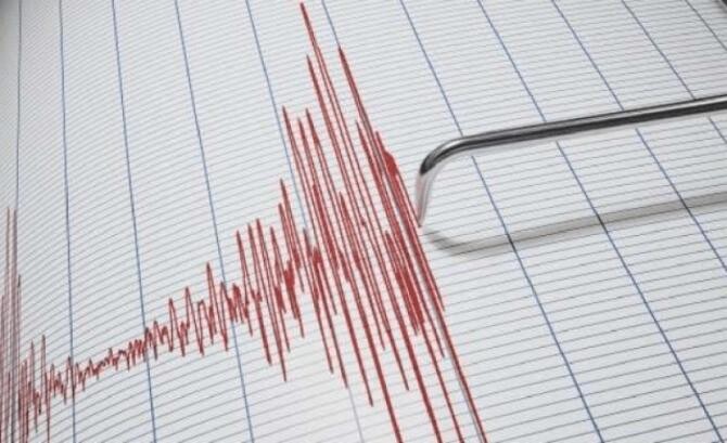 Trei cutremure s-au produs în România, miercuri dimineața