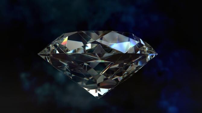 O pensionară era cât pe ce să arunce la gunoi un diamant de 2,5 MILIOANE de euro. L-a găsit când făcea curat / Foto: Pixabay