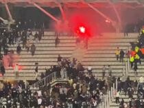 Ultrașii lui Lyon i-au atacat pe fanii Paris FC. Meci întrerupt definitiv după o bătaie generală în tribune  - Video Twitter David Aiello