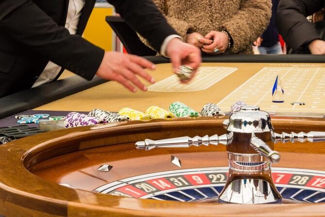 O femeie a câştigat peste 200.000 de euro la cazinou de Anul Nou, după ce a pariat doar 80 de eurocenţi / Foto: Pexels