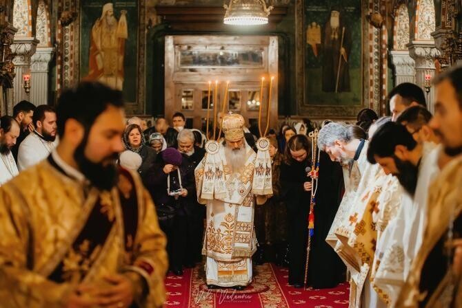 ÎPS Teodosie a anunțat că se va carantina de marți și va contesta cele 3 amenzi / Foto: Arhiepiscopia Tomisului