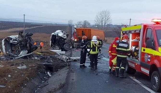 Imagine de la locul accidentului  FOTO: Facebook Ștefan Mandachi