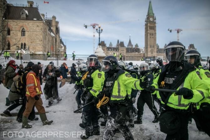 Camera Comunelor a votat în favoarea legii privind măsurile de urgenţă, o dispoziţie legislativă de ultimă instanţă care poate fi folosită de Guvernul Canadei în cazul unei 'crize naţionale'