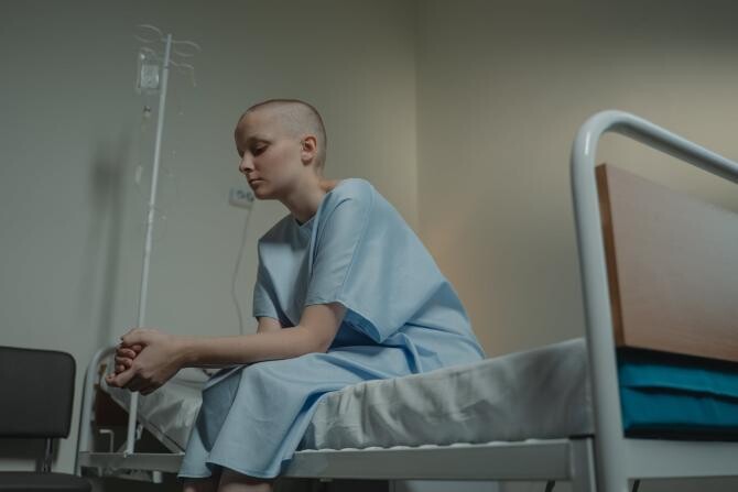 S-ar putea schimba legea pentru însoţitorii bolnavilor de cancer / Foto: Pexels