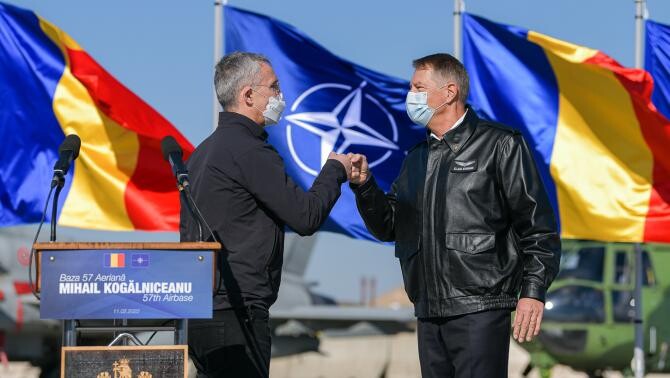 Stoltenberg: Am discutat despre crearea unui grup de luptă NATO în România sub comanda Franței  / Foto: Facebook Klaus Iohannis