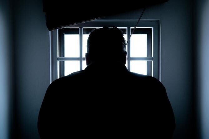 Pedofilul spaniol care a violat 24 de fetițe din România riscă aproape 300 de ani de închisoare / Foto: Pexels
