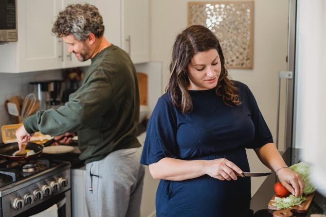 Soţiile plinuţe gătesc mai bine / Foto: Pexels