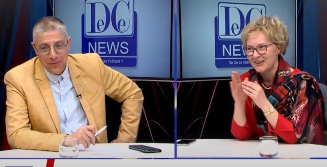 Val Vâlcu și Dana Chera în platoul DCNewsTV