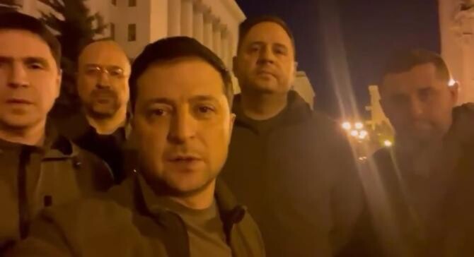 Volodimir Zelenski, VIDEO din Kiev: Suntem AICI! Apărăm Ucraina / Foto: Facebook Volodimir Zelenski