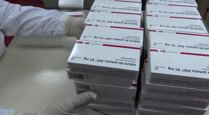 Antibiotice Iaşi a început distribuţia iodurii de potasiu / Foto: Captură video Antibiotice Iași