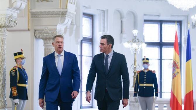 Klaus Iohannis, întâlnire cu Pedro Sánchez la București: Războiul din Ucraina înseamnă în primul rând o profundă criză umanitară / Foto: presidency.ro