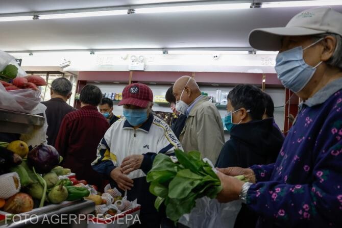 Locuitorii din Beijing au luat cu asalt supermarketurile, de teama unui de lockdown în stil Shanghai