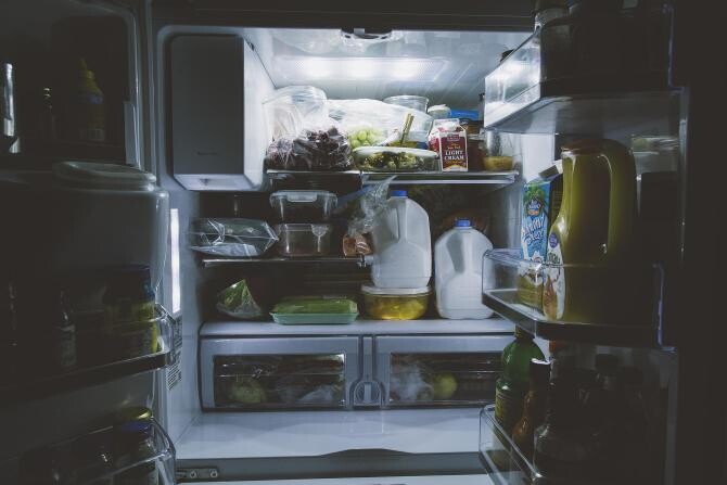 De ce să pui o MONEDĂ în frigider atunci când pleci în vacanță / Foto: Pexels