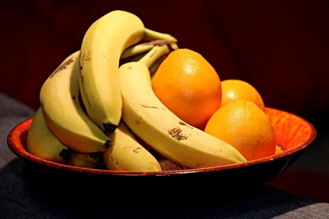 Fructe pline de PESTICIDE în magazinele din România. Banane, mandarine și portocale, RETRASE de la raft / Foto: Pixabay, de Manfred Richter