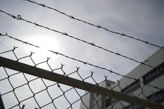 Fosta închisoare comunistă din Râmnicu Sărat, restaurată cu fonduri din PNRR / Foto: Pixabay, de ErikaWittlieb