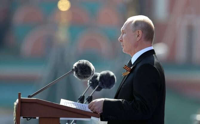 Nici VREMEA nu ține cu Putin. Parada de 9 mai, sabotată de FURTUNI / Foto: Kremlin.ru