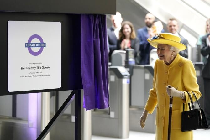 Regina Elisabeta a II-a, apariție de senzație la inaugurarea liniei de metrou ce-i poartă numele  / Foto: Facebook The Royal Family