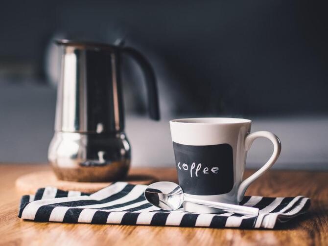 Două cești de cafea pe zi pot reduce riscul de leziuni renale cu 23%  / Foto: Pixabay, de fancycrave1