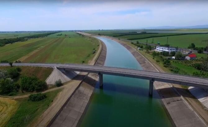 Realizarea Canalului Siret-Bărăgan ar permite irigarea a 500.000 până la 700.000 de hectare de teren
