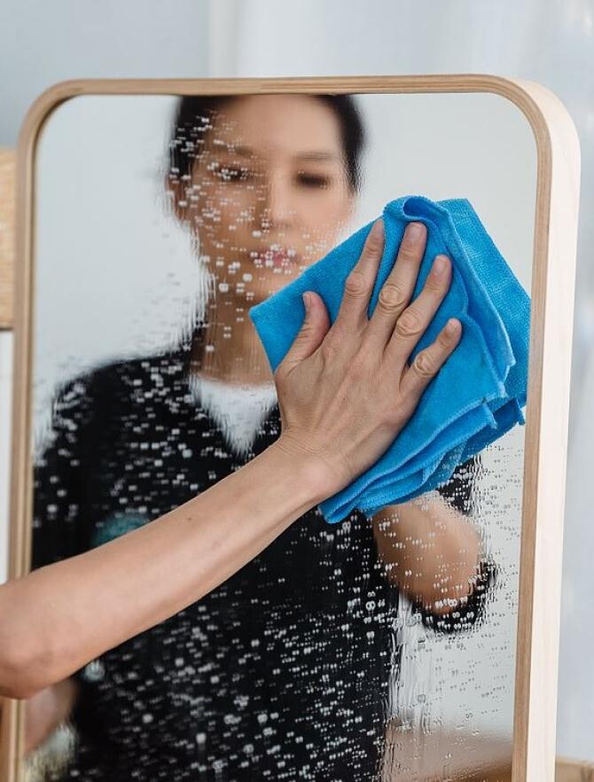 Cum se curăță oglindă pătată, ca să arate ca nouă - nimeni nu știe aceste trucuri. Sursa - Pexels