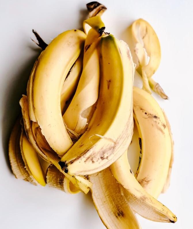 Curăță dinții cu o coajă de banană, vor fi albi și strălucitori. La ce mai putem utiliza coaja acestui fruct delicios. Sursa - Pexels