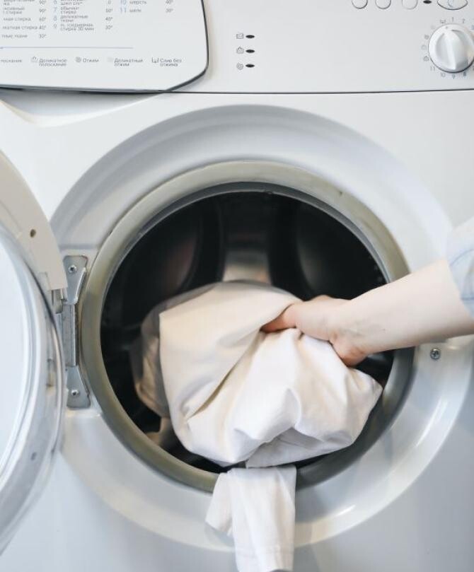 Curăță mașina de spălat rufe cu un remediu natural - uită de oțet și bicarbonat de sodiu, care o pot distruge. Sursa - Pexels