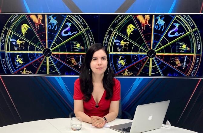 Daniela Simulescu - Astrolog DCNews