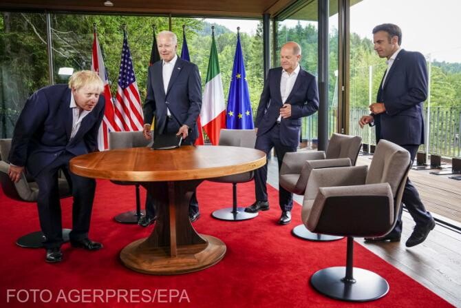 Prim-ministrul Marii Britanii, Boris Johnson, președintele SUA Joe Biden, cancelarul german Olaf Scholz și președintele Franței Emmanuel Macron sosesc pentru întâlnirea lor la Castelul Elmau din Kruen, Germania.