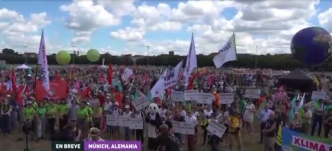 Mii de oameni au protestat în Germania împotriva summitului G7 / Foto: Captură video Youtube Sepa Más