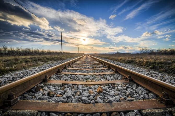 Şoigu anunță deschiderea transporturilor de mărfuri către Mariupol, Berdyansk şi Herson, pe calea ferată / Foto: Pixabay, de Martin Winkler