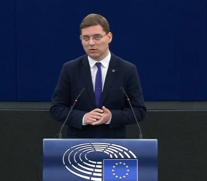 Victor Negrescu susține  nevoia unei discuții privind schimbarea tratatelor europene