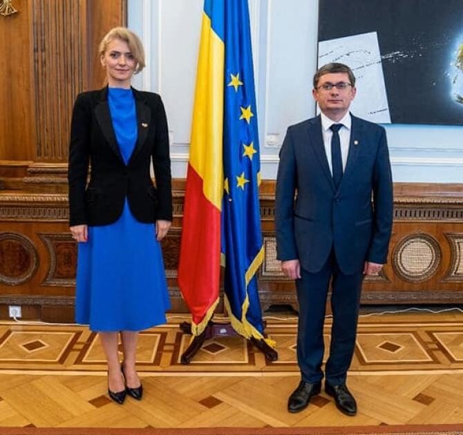 Alina Gorghiu alături de președintele Parlamentului Republicii Moldova, Igor Grosu   Foto: Facebook Alina Gorghiu
