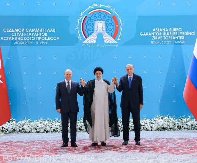 Președintele iranian, Ebrahim Raisi, președintele Rusiei, Vladimir 
Putin și președintele Turciei, Recep Tayyip Erdogan 