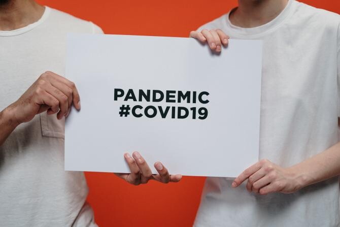 11 lecţii învăţate din pandemia de Covid -19. Raportul comunităţii internaţionale, transmis autorităţilor de către Curtea de Conturi. Fotografie de la Cottonbro: Pexels