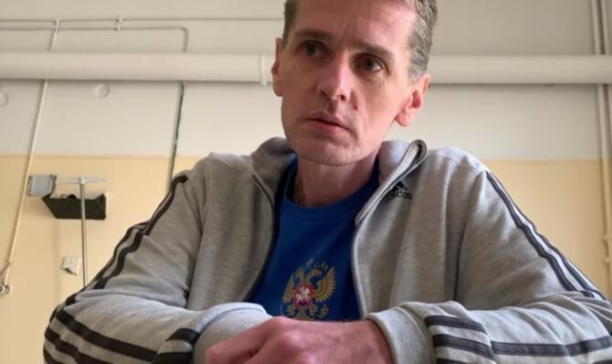 Cine este Alexander Vinnik, rusul aflat într-o închisoare americană, după ce a organizat o operațiune de spălare a cel puțin 4 miliarde de dolari / Foto: Captură video Youtube Kostas Koukoumakas