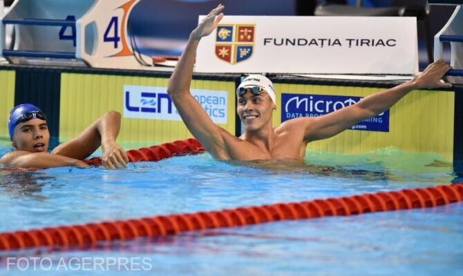David Popovici concurează vineri în proba de 100 m liber, la Campionatul European de nataţie - Foto Agerpres