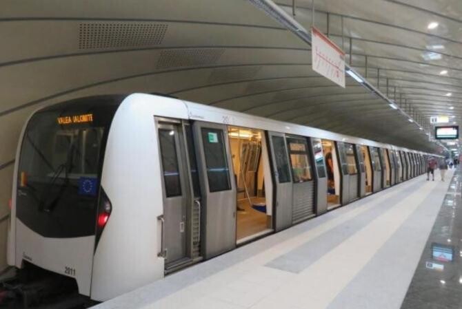 Metroul va circula cu 5 km între Romană și Piața Victoriei. Metrorex - Se fac lucrări. Sursă foto: Facebook (Metrorex)