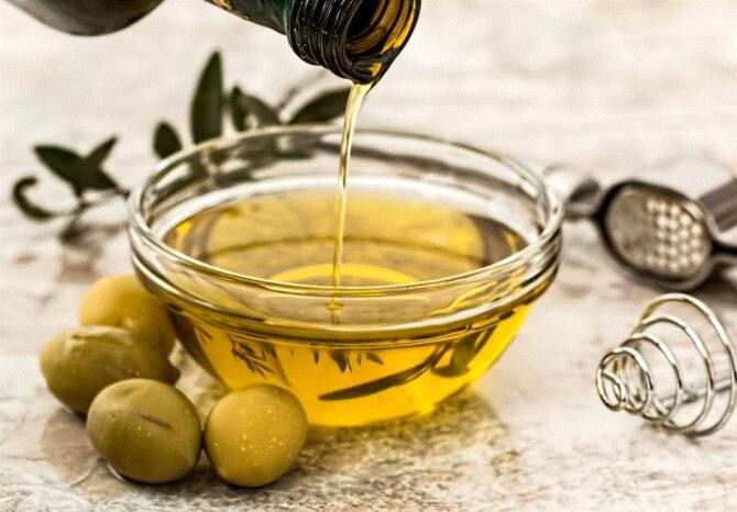 Uleiul de măsline poate fi folosit nu doar în bucătărie - vei rămâne fără cuvinte când vei afla acest remediu. Sursa - Pexels