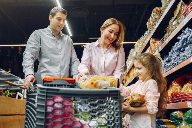 Carrefour plafonează prețurile la alimentele de bază, în Franța. În România de ce nu se poate? Gușă: La noi sunt barosani / Foto: Pexels