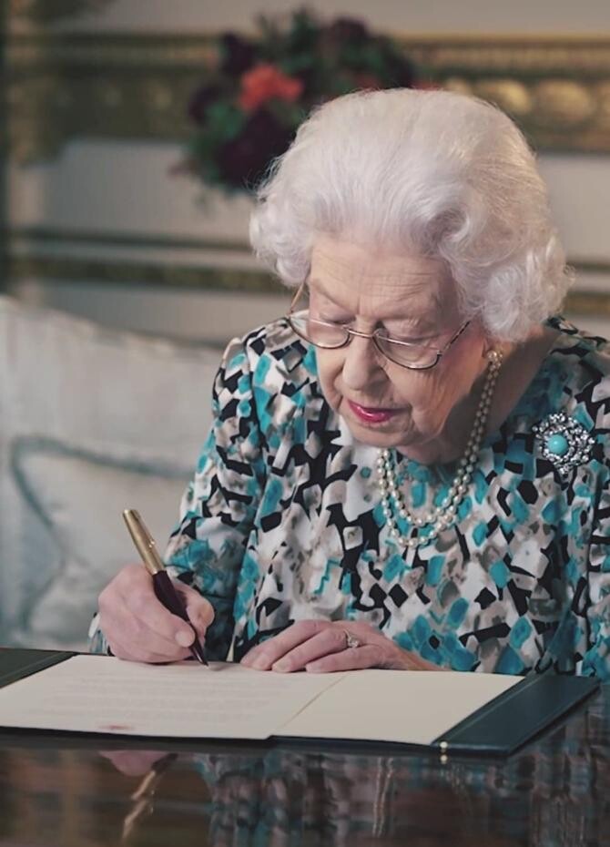Ultimele informații despre starea de sănătate a Reginei Elisabeta. Reuniune urgentă de familie. Harry și Meghan se îndreaptă spre Scoția / Foto: Captură video Instagram The Royal Family