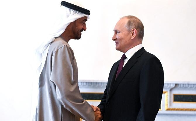 Ce a vorbit Putin cu președintele Emiratelor Arabe Unite în timpul întâlnirii din Sankt Petersburg / Foto: Kremlin.ru