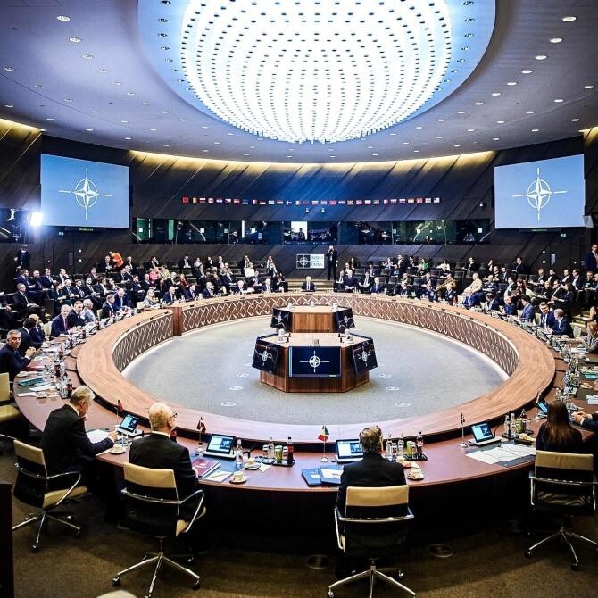 Reuniunea miniștrilor de Externe din NATO, la București. Au fost invitate și țări din afara alianței, printre care Ucraina și RM / Foto: Facebook NATO
