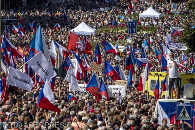 Protest ''împotriva sărăciei'' în Cehia. Mii de oameni pe străzile din Praga - Foto ilustrativ