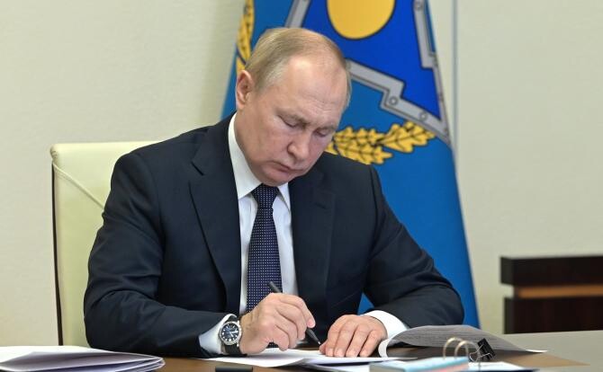 Acordul de pace pe care l-a primit Vladimir Putin, scurs în presă. Ce garanta Ucraina pentru încetarea războiului / Foto: Kremlin.ru