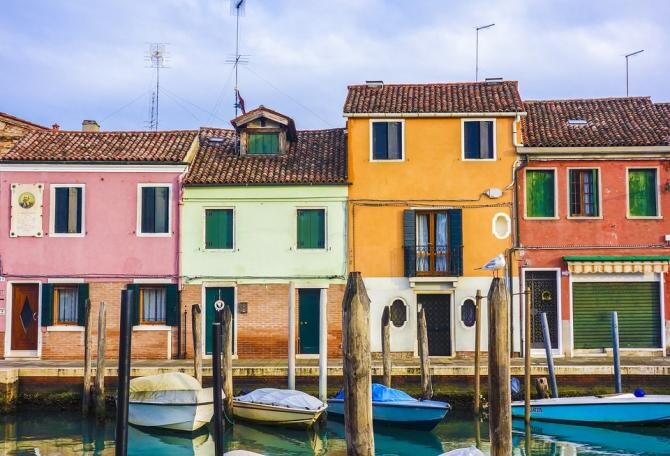 Orașul din Italia care îți oferă 30.000 de euro dacă te muți acolo. Se află foarte aproape de plajele din Santa Maria di Leuca / Foto: Pixabay, de Pfuderi