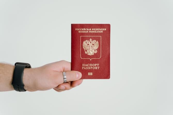 PE şi preşedinţia Consiliului UE au convenit provizoriu să nu accepte documentele de călătorie ruseşti eliberate în Ucraina şi Georgia 
