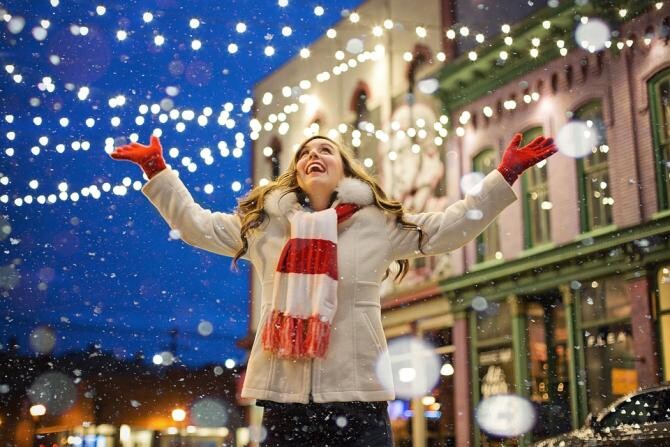 Vacanța de iarnă. Companiile vin cu mega oferte pentru perioada sărbătorilor, la Târgul de Turism al României / Foto: Pixabay, de Jill Wellington