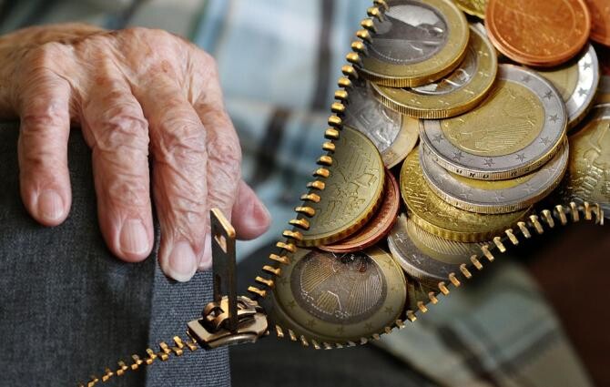 Pensiile care s-ar putea să fie impozitate. PNL: Raport favorabil din partea Comisiei pentru Buget-Finanțe / Foto: Pixabay, de Alexas_Fotos