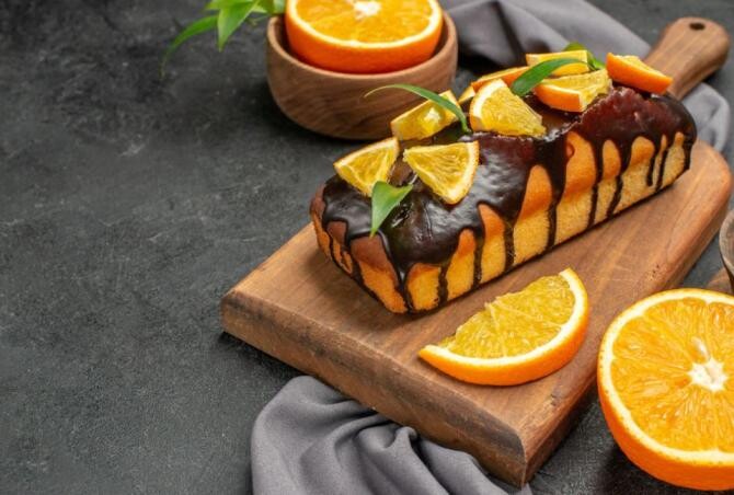Prăjitură moale cu portocale, desertul parfumat de sărbători care va cuceri pe toată lumea. Sursa foto: freepik.com