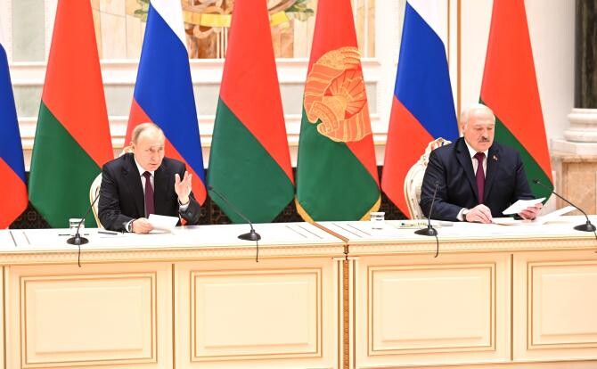 Lukașenko se laudă că Putin i-a dat complexele de rachete Iskander și S-400 / Foto: Kremlin.ru
